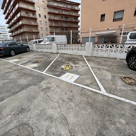 Apartament Front De 23 Roses