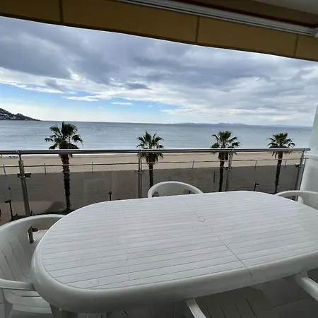 Front De 23 Apartament